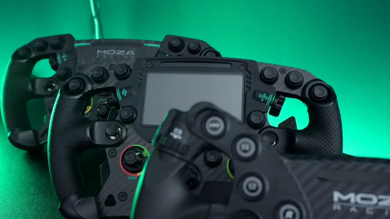 MOZA FSR Wheel comparison