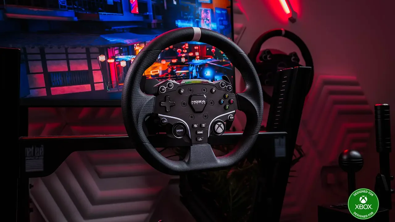 MOZA R3 Racing Wheel Bundle Gameplay
