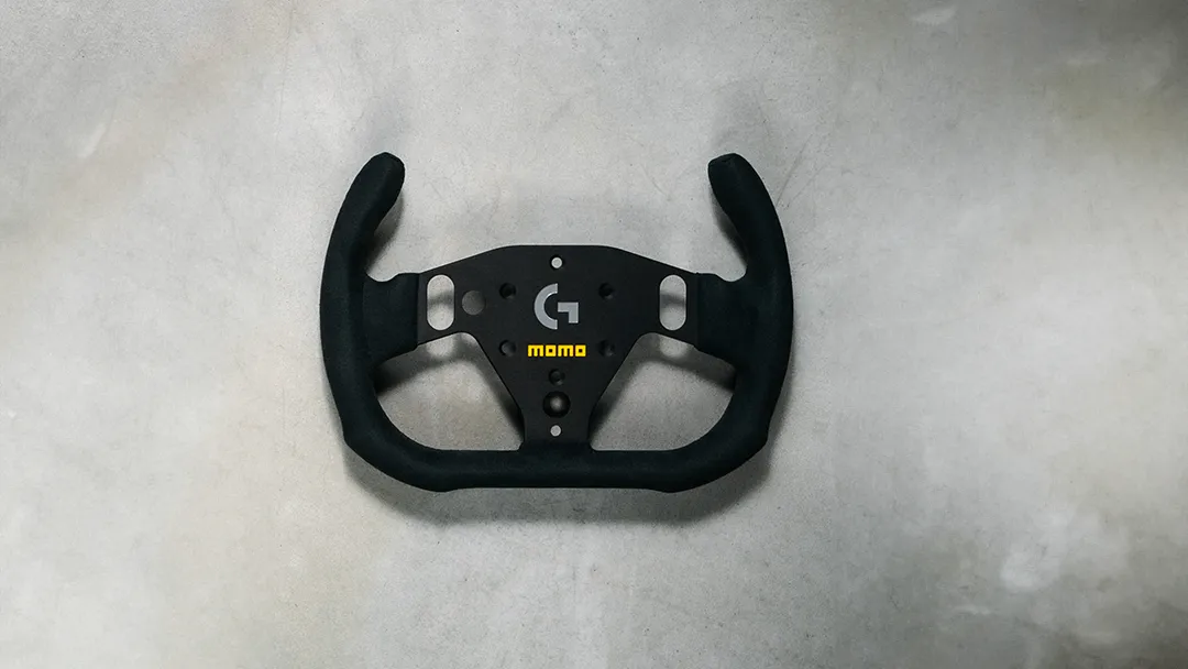Logitech MOMO SIM GT-RACER steering wheel