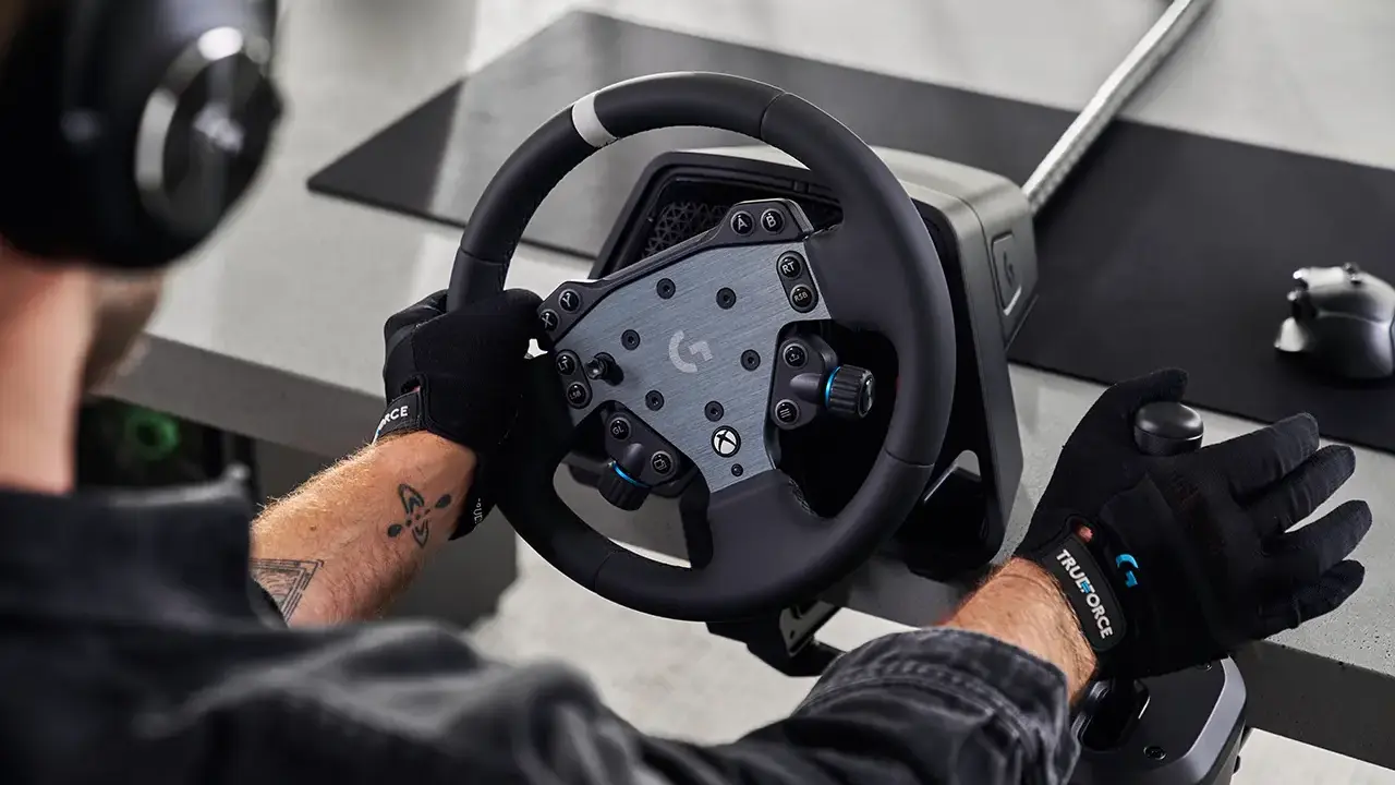 RS Round Wheel RS SQHB LIFE Over Shoulder 2